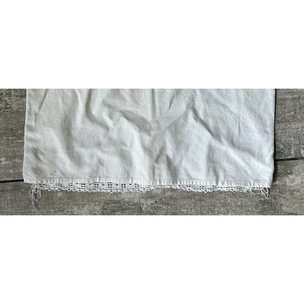 Vintage Folky Hand Stitched Embroidered Kitten Cottage core Antique Pillow Case‎